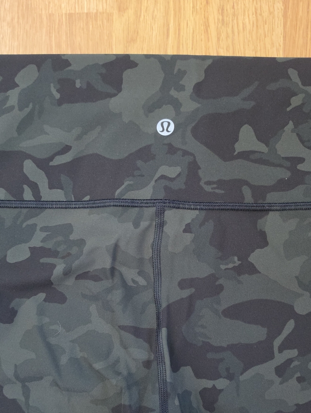 lululemon athletica Womens Olive & Black Camo Leggings